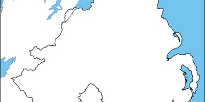 Mapa en blanco de irlanda del norte